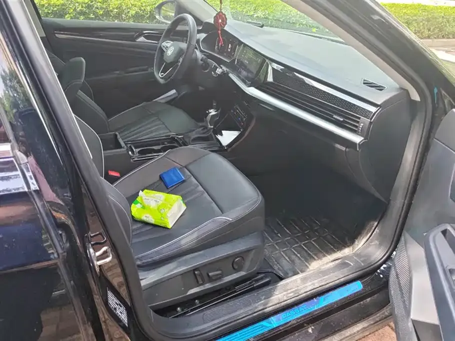 Volkswagen Passat 2024 из CN, фото 4