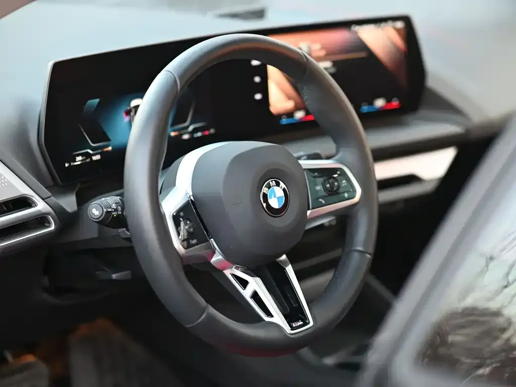 BMW 2 Series 2025 из CN, фото 3