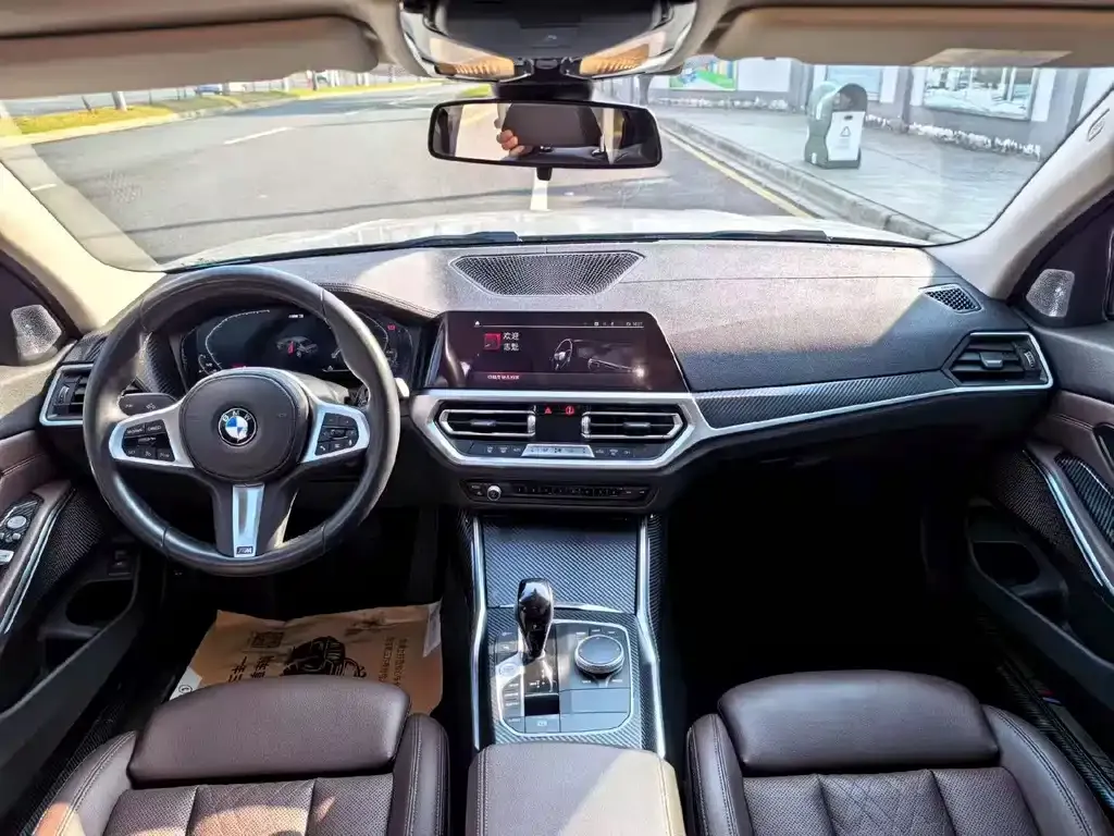 BMW 3 Series 2021 из CN, фото 3