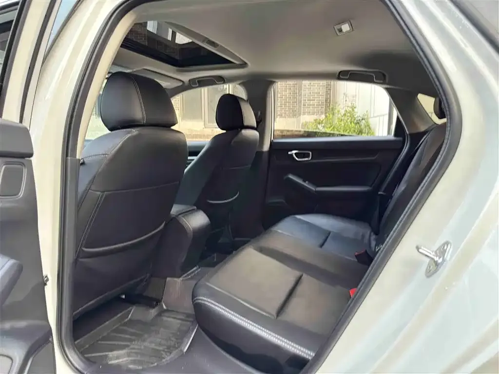 Honda Civic 2024 из CN, фото 2
