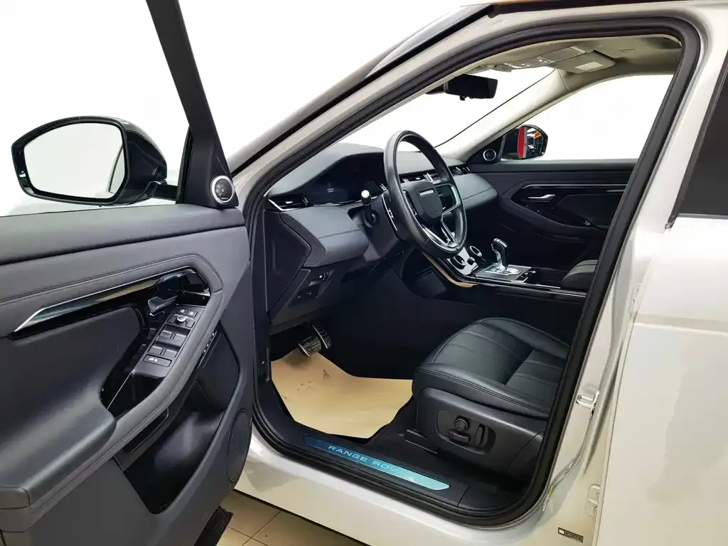 Land Rover Evoque 2023 из CN, фото 8