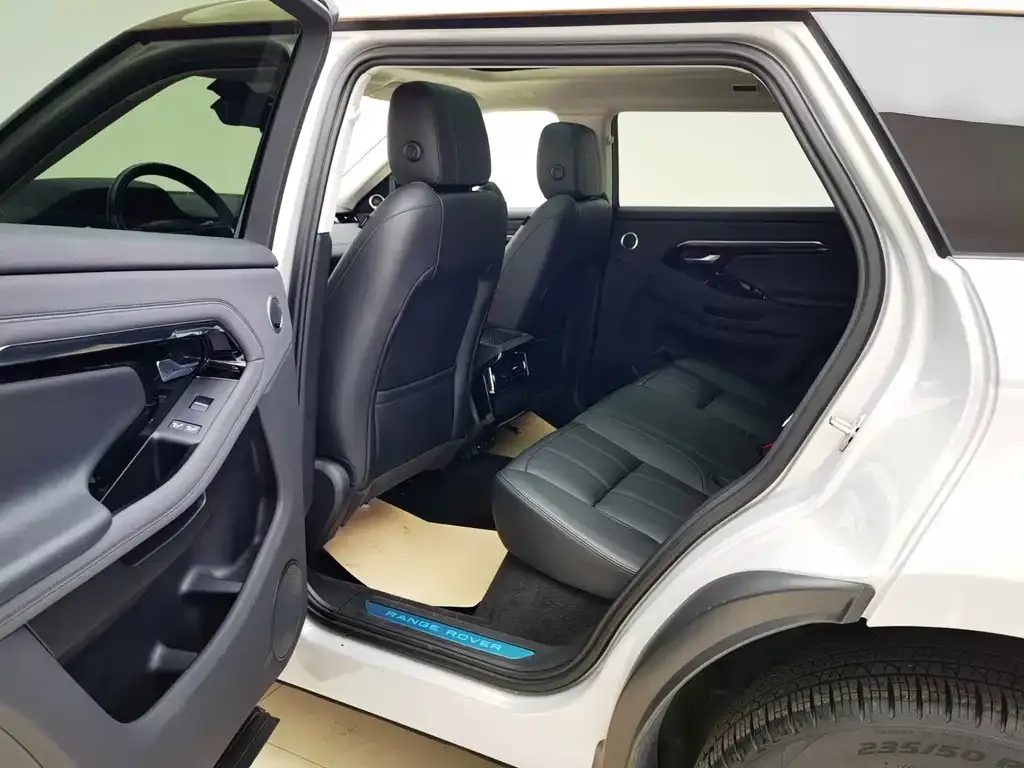 Land Rover Evoque 2023 из CN, фото 6