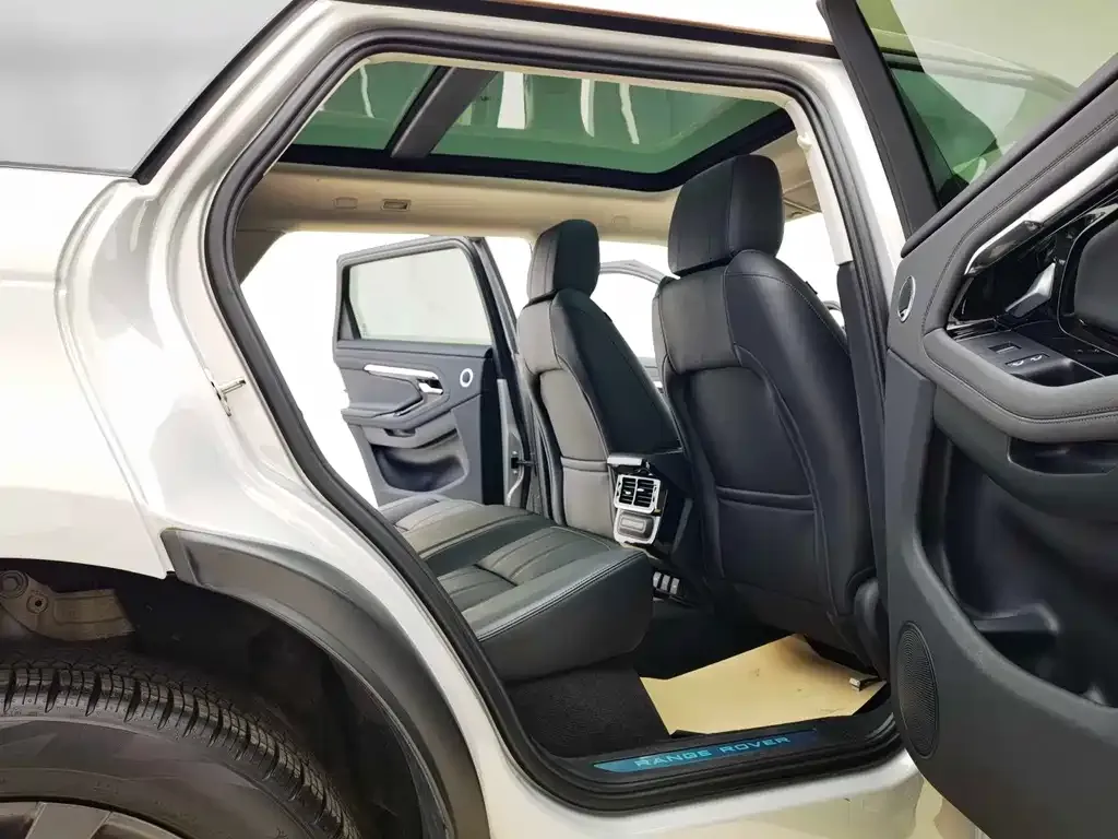 Land Rover Evoque 2023 из CN, фото 9