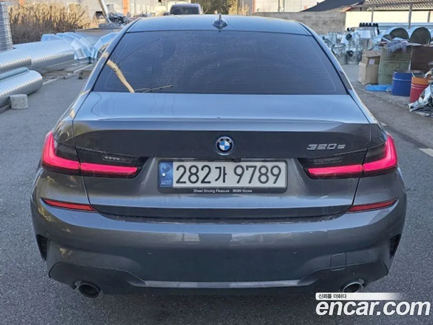 BMW 3-Series 2022 из KR, фото 4