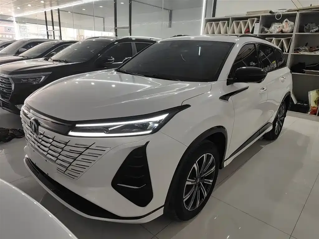 Changan CS75PLUS — фото 2