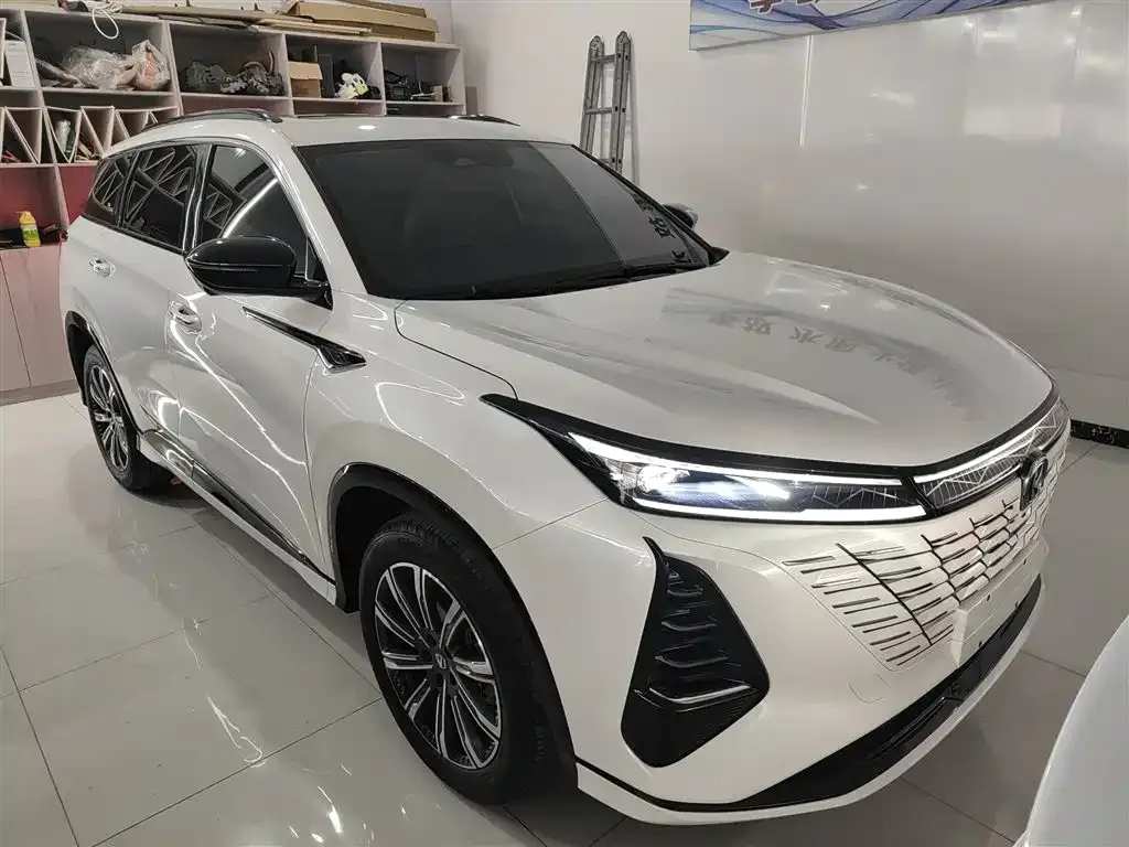 Changan CS75PLUS — фото 4