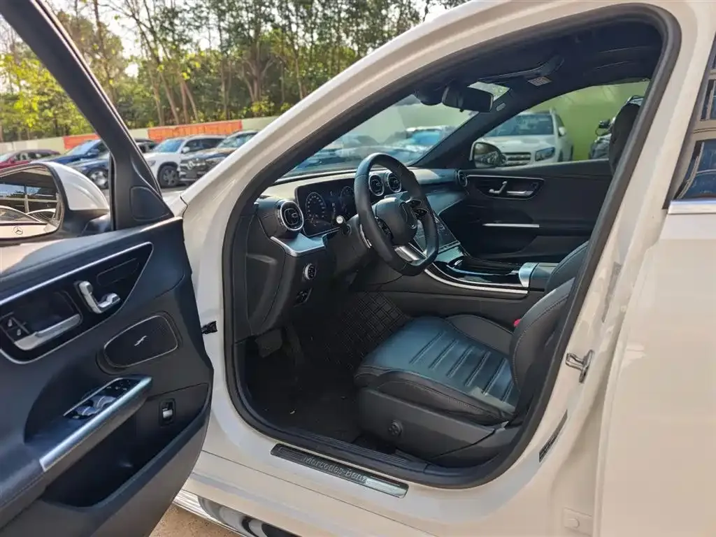 Mercedes-Benz C-Class 2023 из CN, фото 9