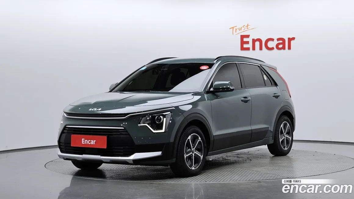 Kia Niro — фото 1