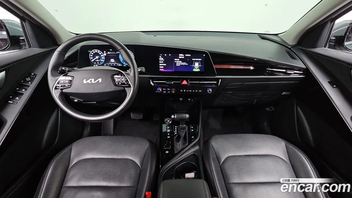 Kia Niro — фото 9