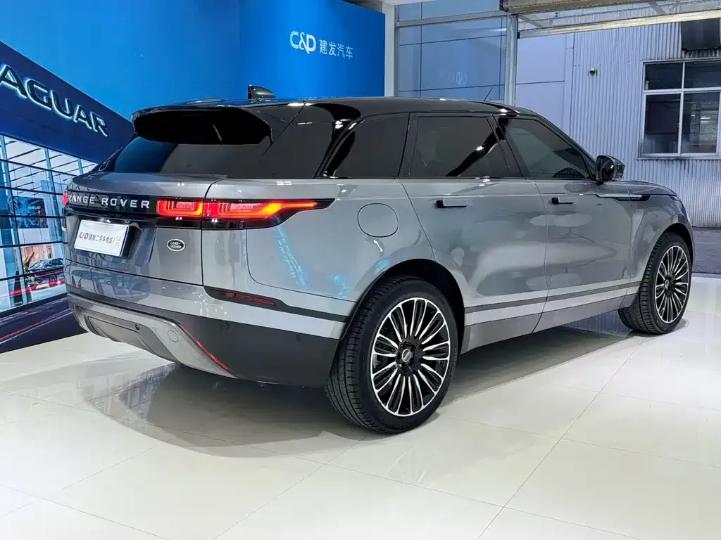 Land Rover Velar — фото 9