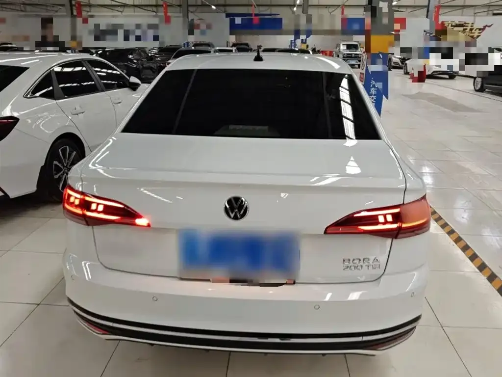 Volkswagen Bora 2024 из CN, фото 6