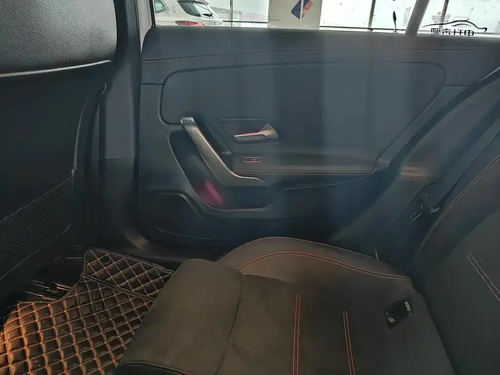 Mercedes-Benz A-Class 2024 из CN, фото 2
