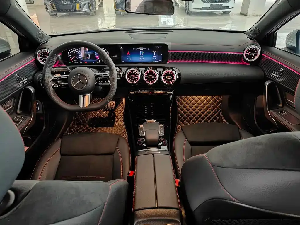 Mercedes-Benz A-Class 2024 из CN, фото 9