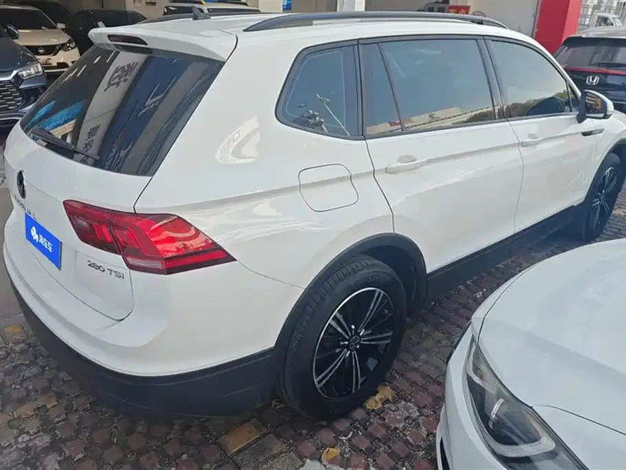 Volkswagen Tiguan L 2021 из CN, фото 8