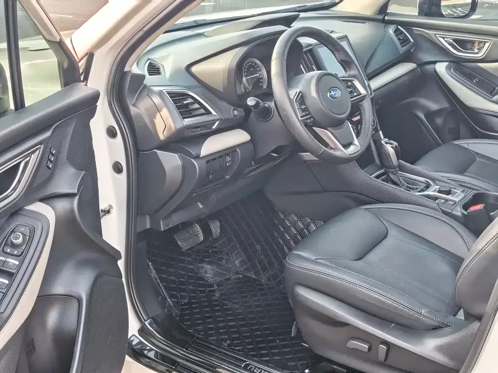 Subaru Forester 2022 из CN, фото 5