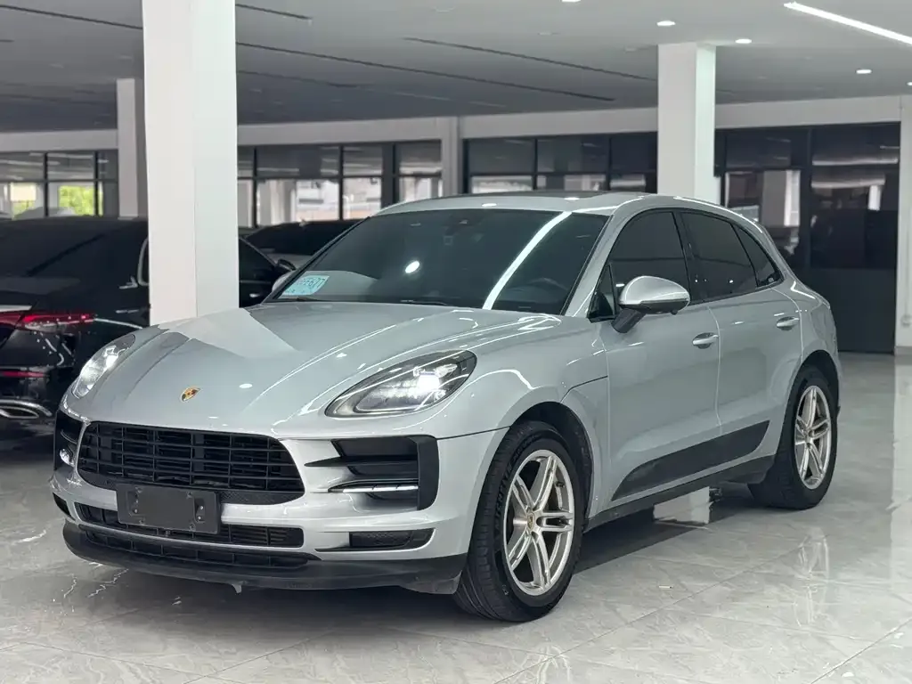Porsche Macan — фото 1