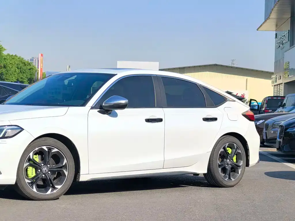 Honda Civic — фото 4
