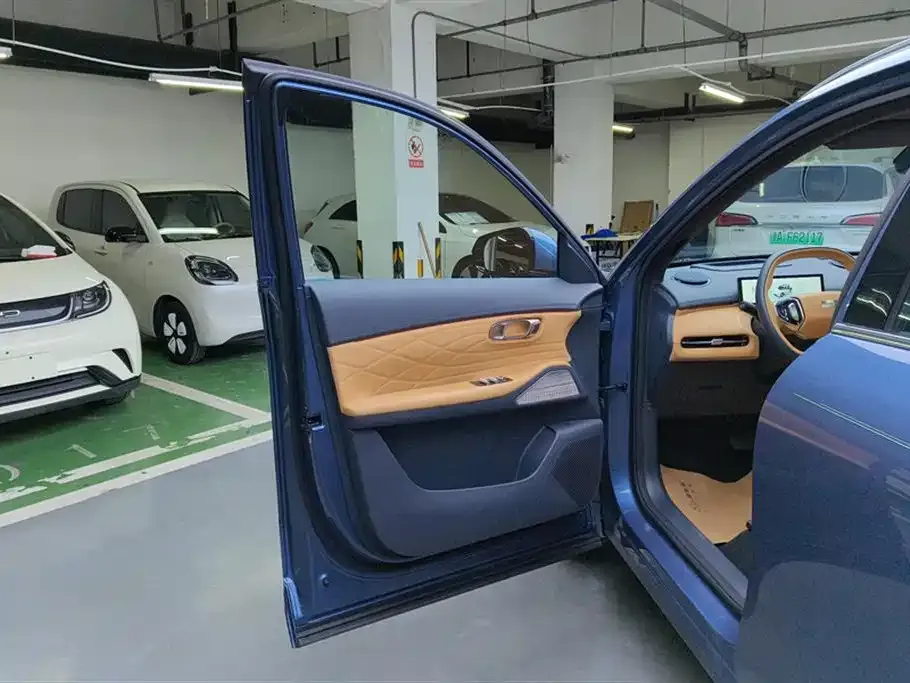 Geely 银河星舰7 — фото 4