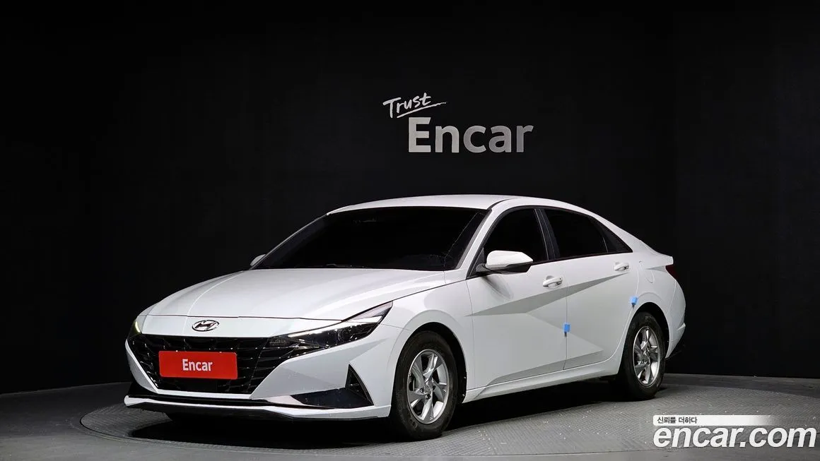 Hyundai AVANTE — фото 1