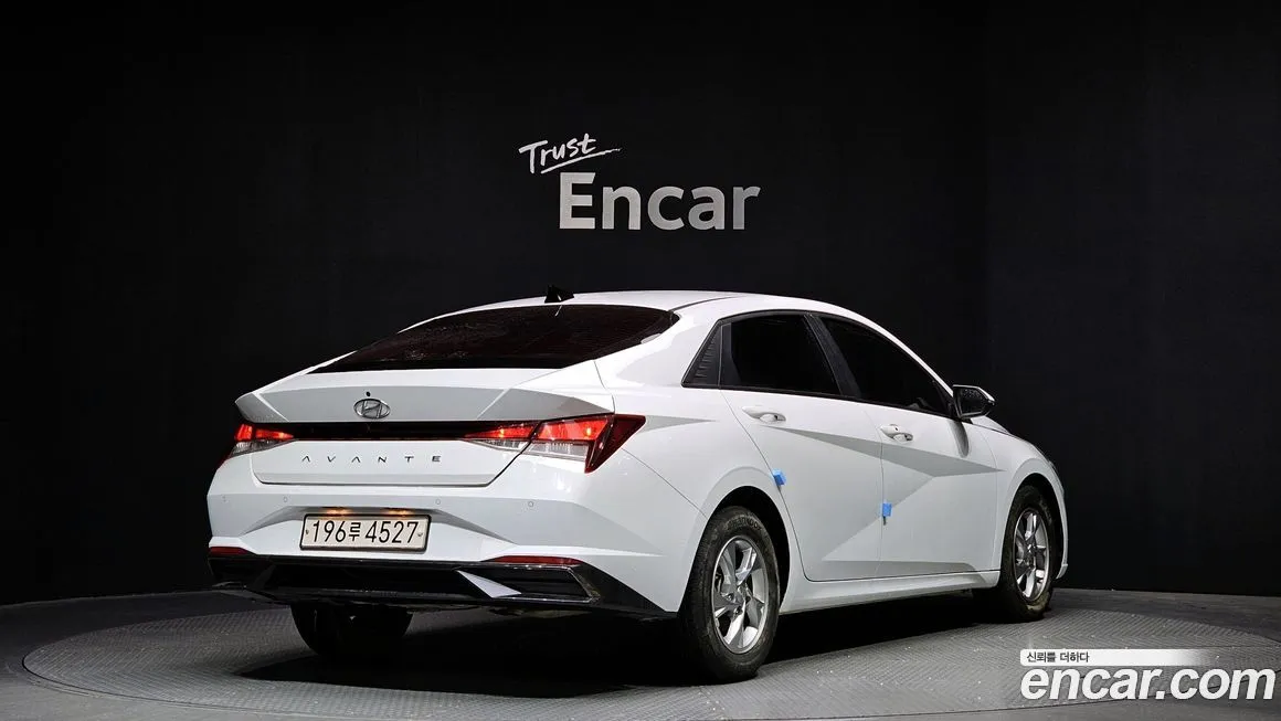 Hyundai AVANTE — фото 2