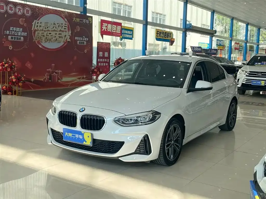 BMW 1 Series 2022 из CN, фото 1