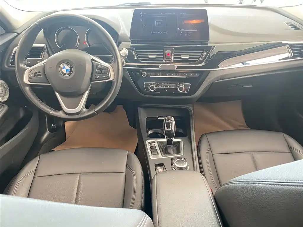 BMW 1 Series 2022 из CN, фото 3