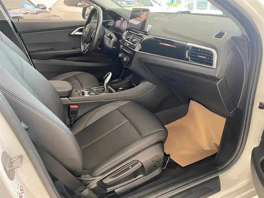 BMW 1 Series 2022 из CN, фото 7