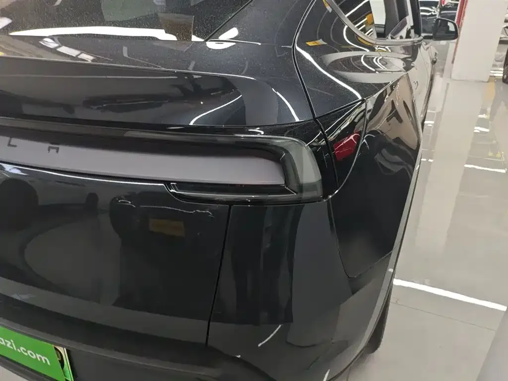 Tesla Model Y 2025 из CN, фото 4
