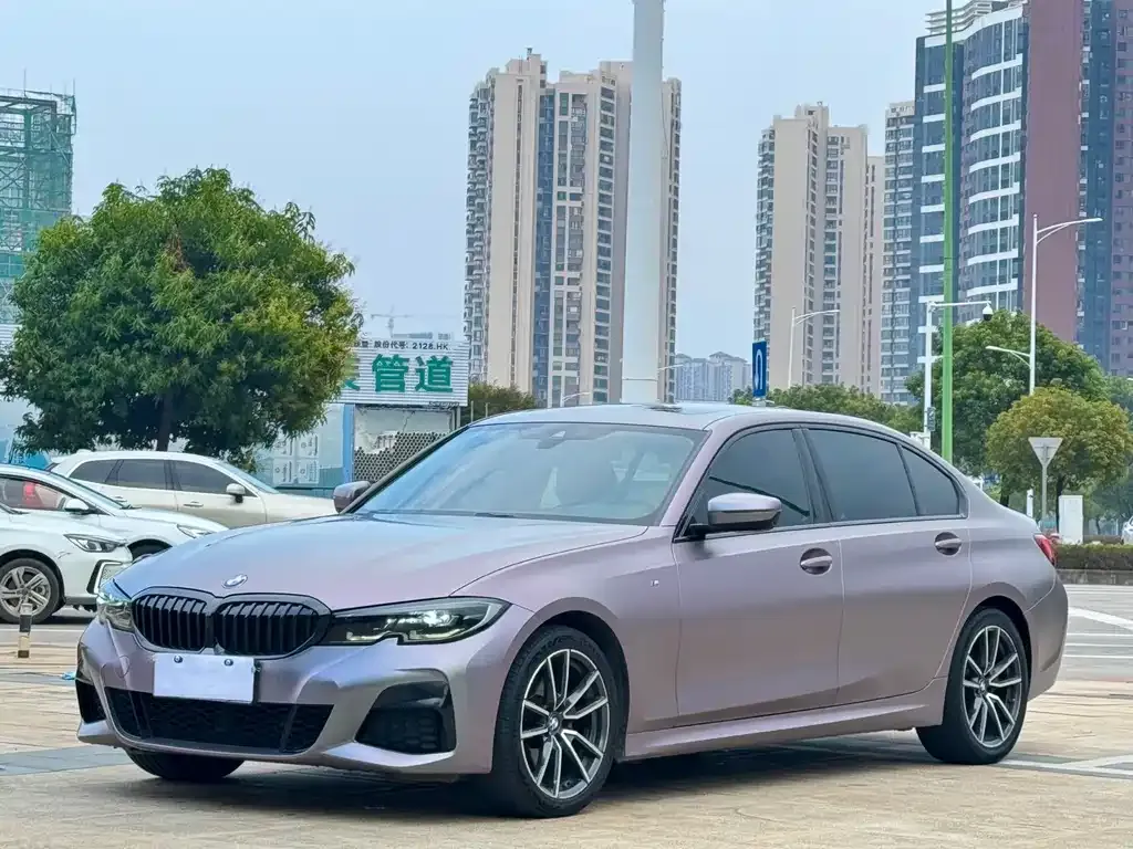 BMW 3 Series 2022 из CN, фото 1