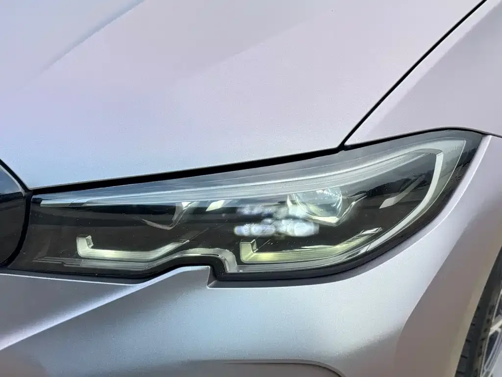 BMW 3 Series 2022 из CN, фото 2