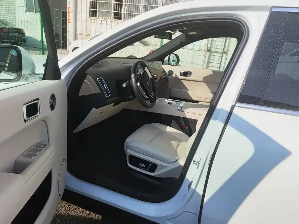 Li Auto L7 2025 из CN, фото 2