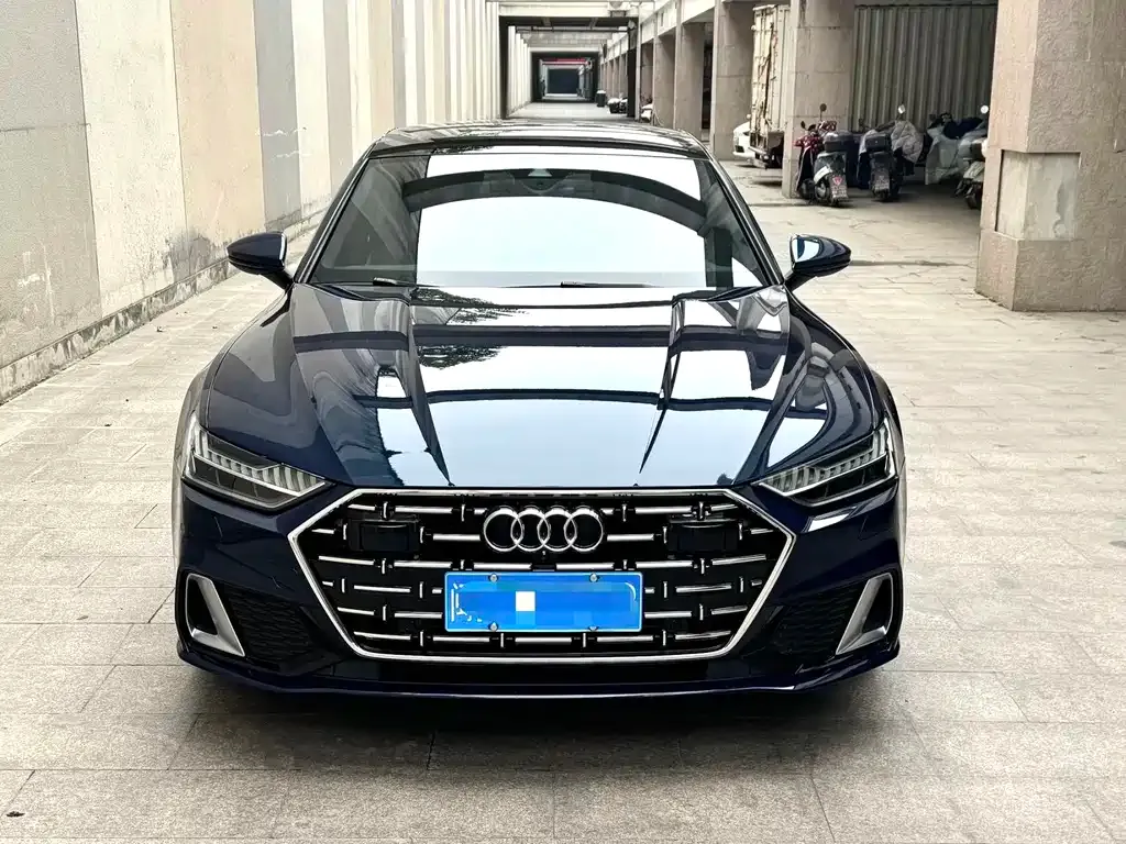 Audi A7L 2022 из CN, фото 2