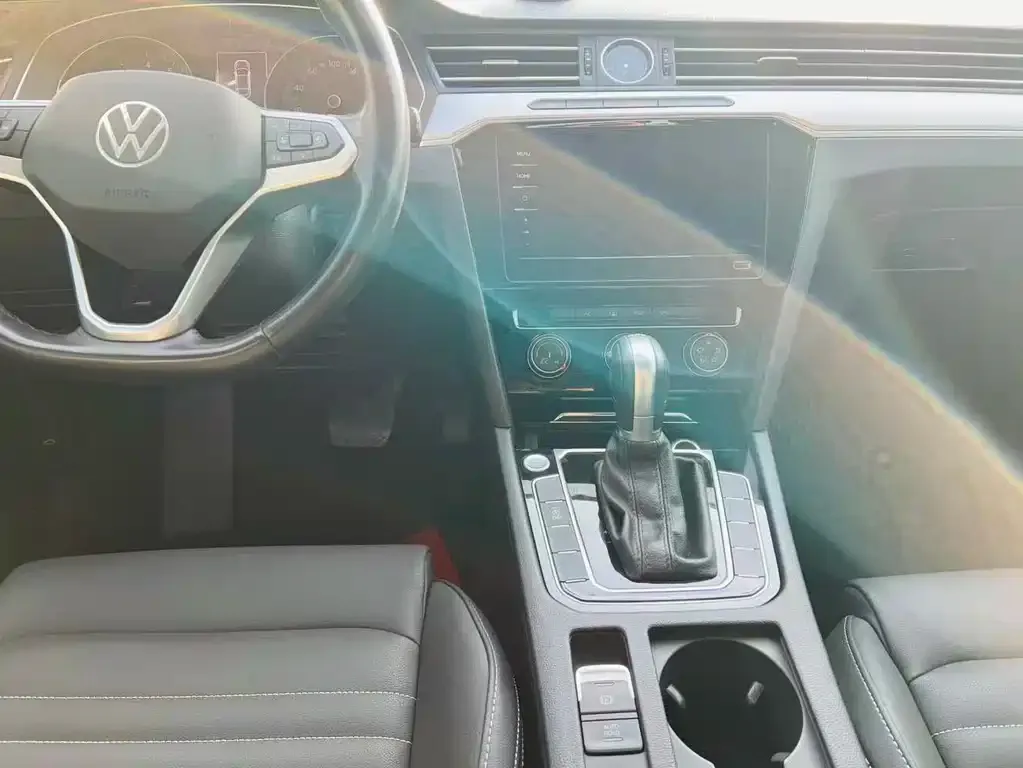 Volkswagen Magotan 2021 из CN, фото 2