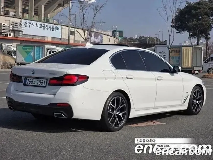 BMW 5-Series 2023 из KR, фото 7