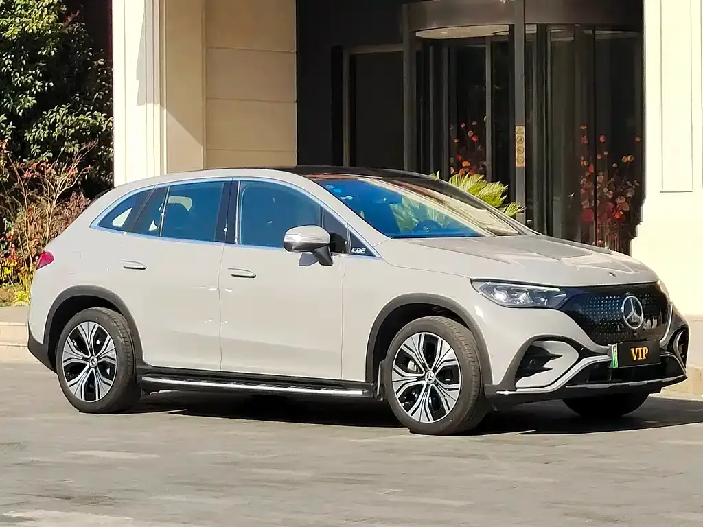 Mercedes-Benz EQE SUV 2023 из CN, фото 3