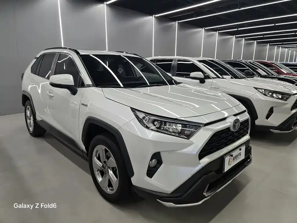 Toyota RAV4 2021 из CN, фото 6