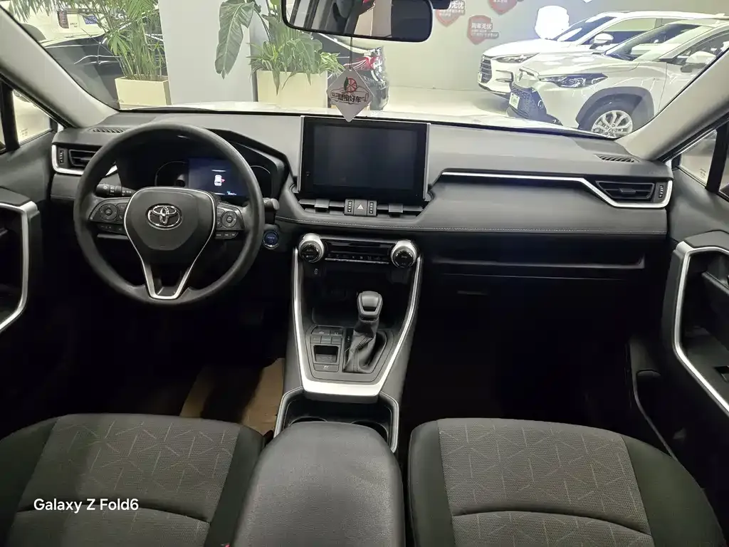 Toyota RAV4 2021 из CN, фото 3