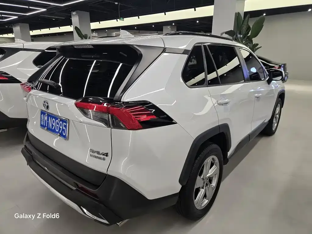 Toyota RAV4 2021 из CN, фото 7