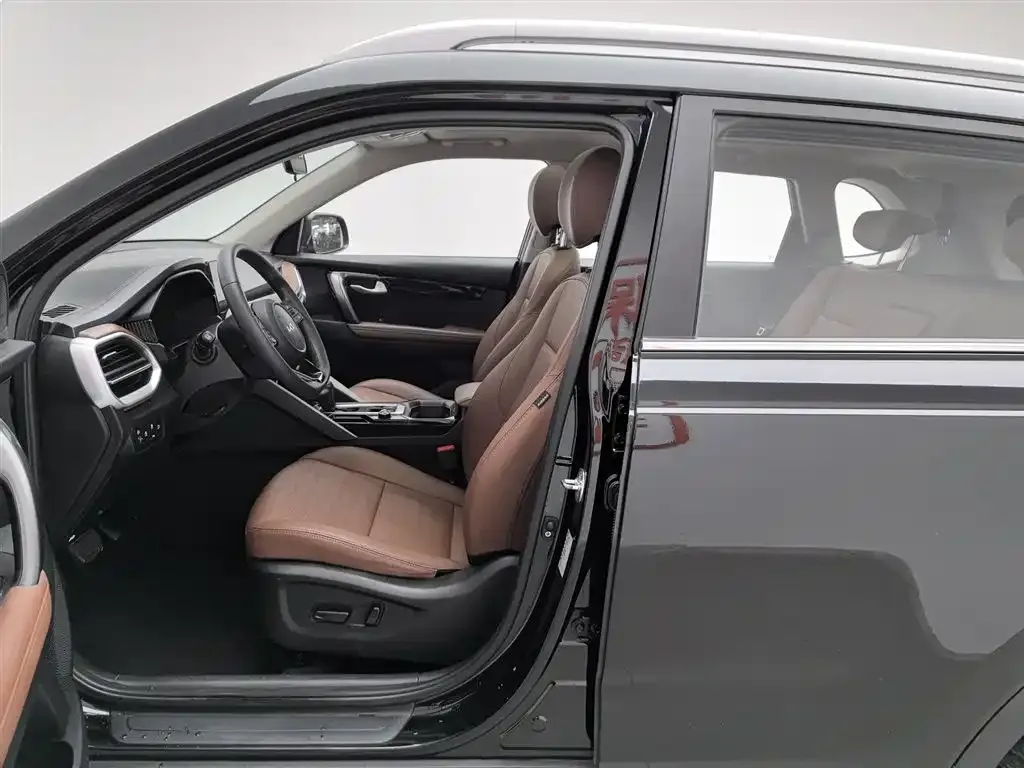 Kia Sportage 2023 из CN, фото 5