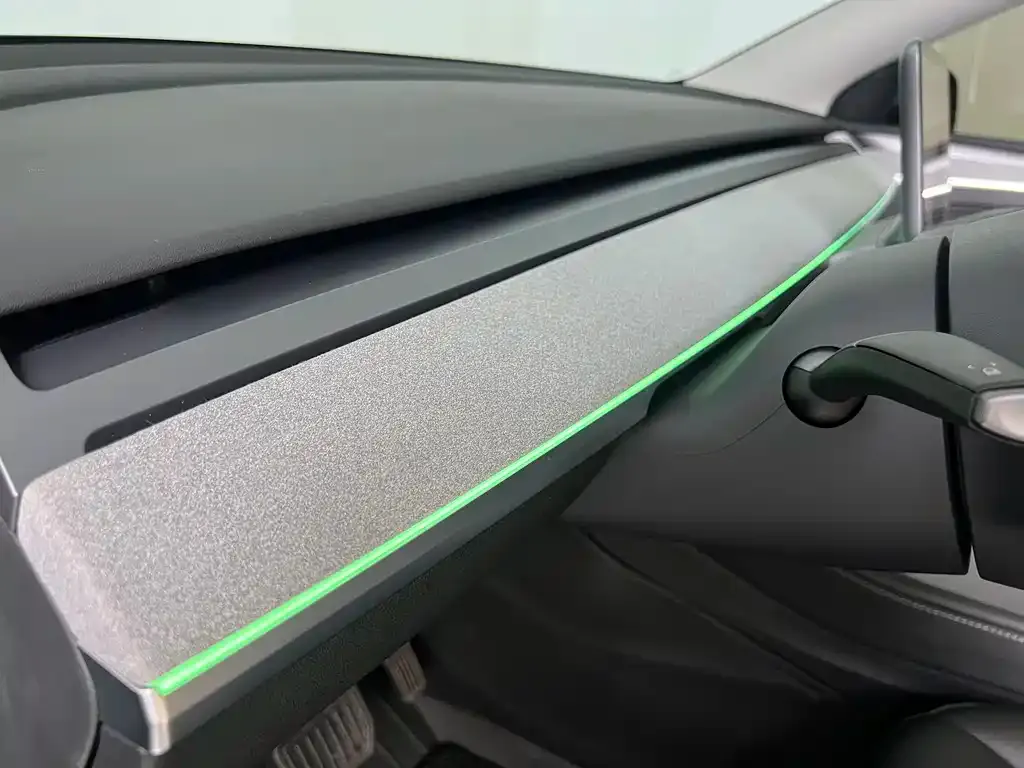 Tesla Model Y 2024 из CN, фото 3