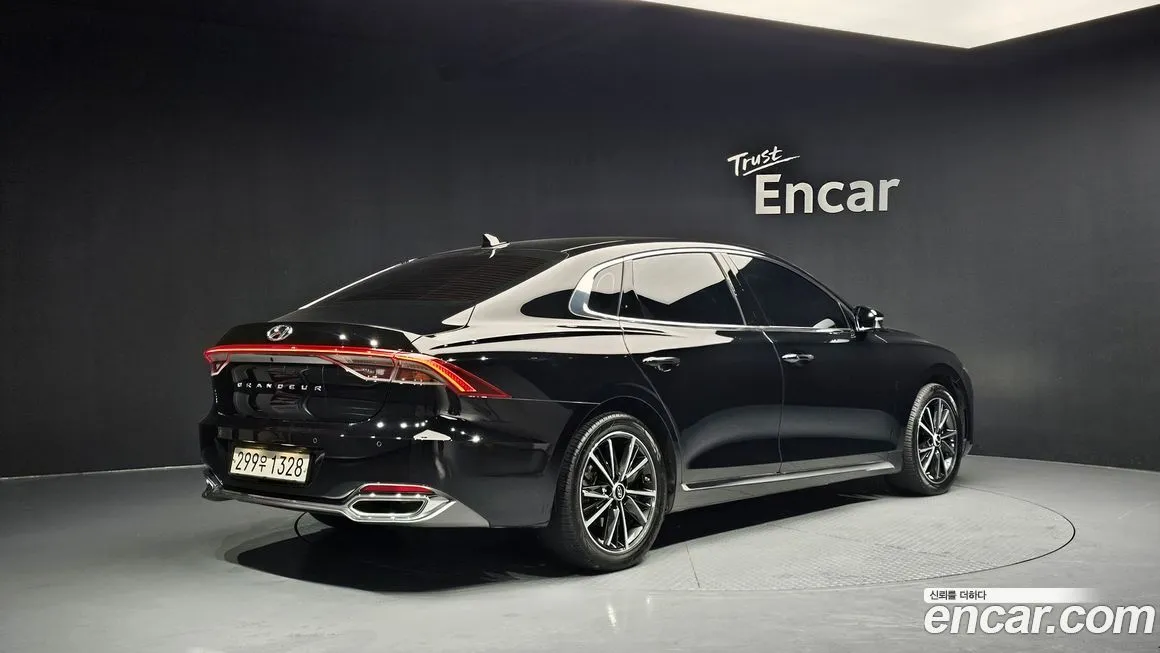 Hyundai Grandeur 2022 из KR, фото 2