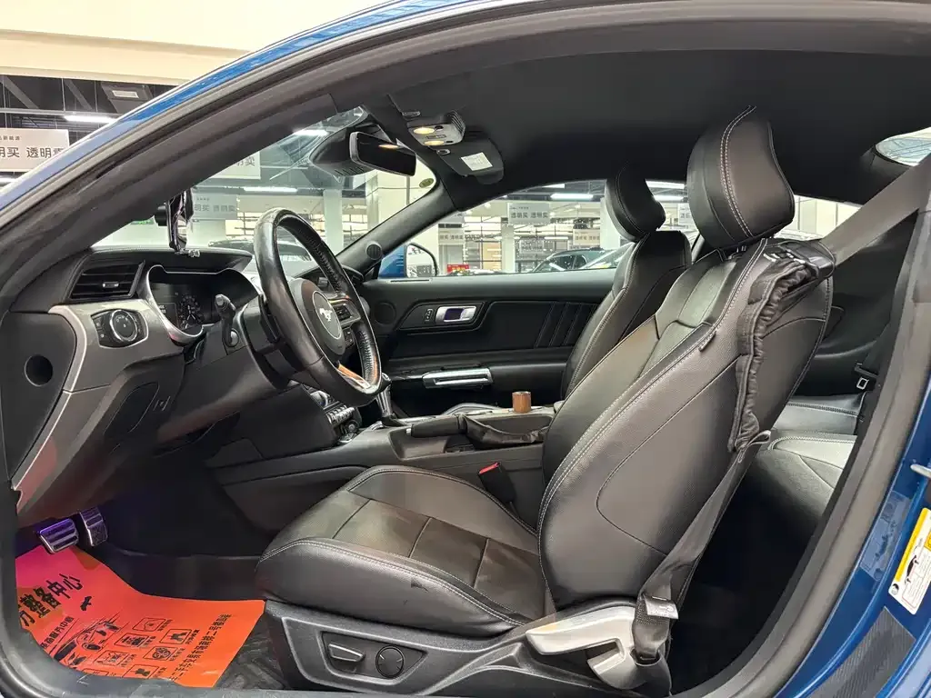Ford Mustang 2023 из CN, фото 7