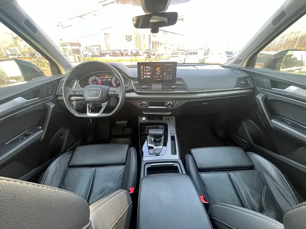 Audi Q5L 2021 из CN, фото 6