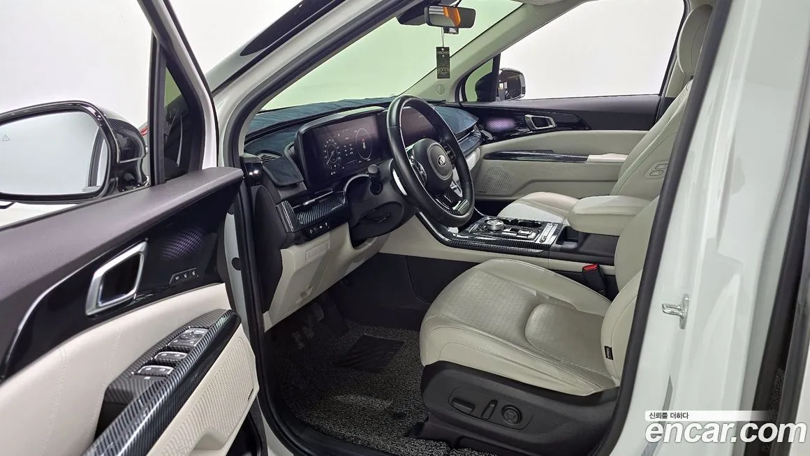 Kia Carnival — фото 10