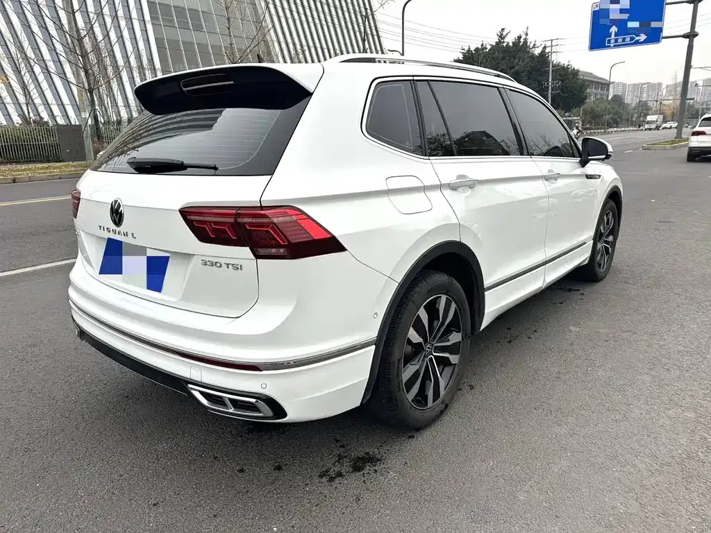 Volkswagen Tiguan L 2024 из CN, фото 8