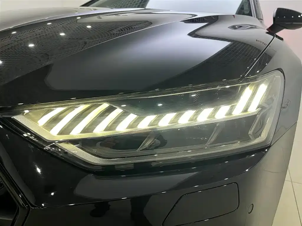 Audi A7 2024 из CN, фото 8