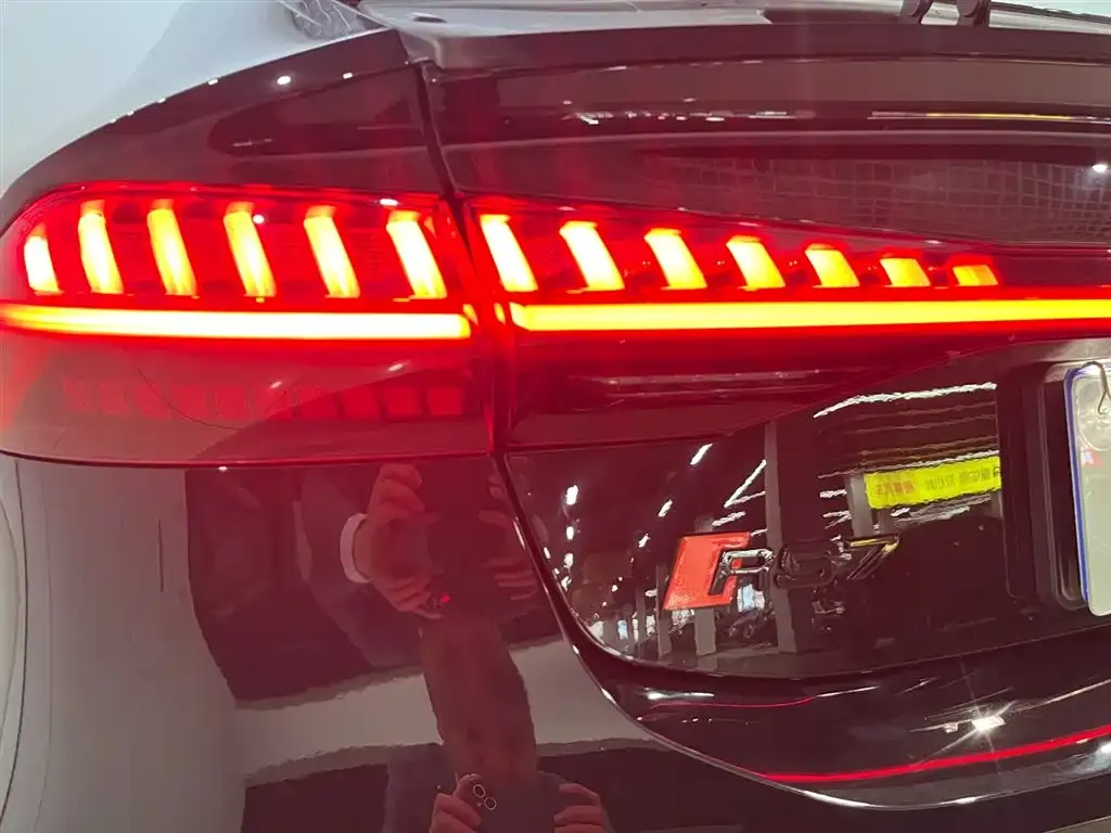Audi A7 2024 из CN, фото 6