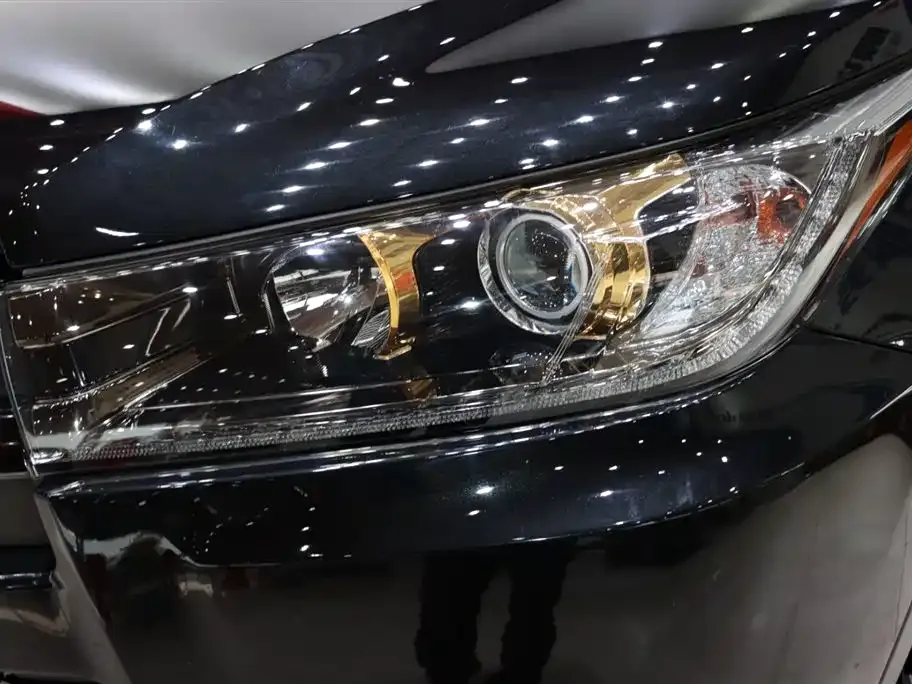 Toyota Highlander — фото 10