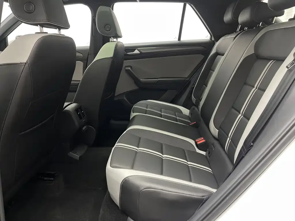 Volkswagen T-Roc 2025 из CN, фото 3