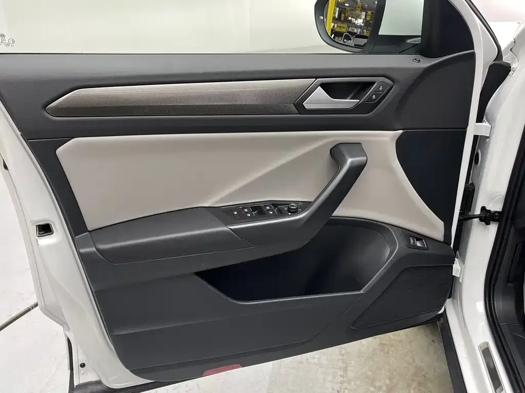 Volkswagen T-Roc 2025 из CN, фото 4